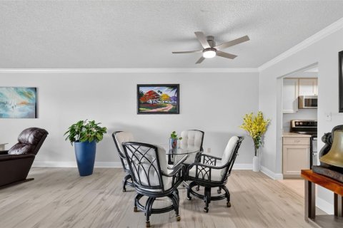 Copropriété à vendre à Mount Dora, Floride: 2 chambres, 112.32 m2 № 2408342 - photo 13