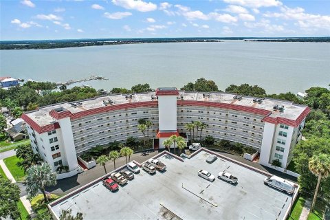 Condo à Mount Dora, Floride, 2 chambres  № 2408342