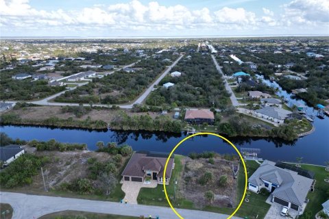 Land in Port Charlotte, Florida № 1511992 - photo 1