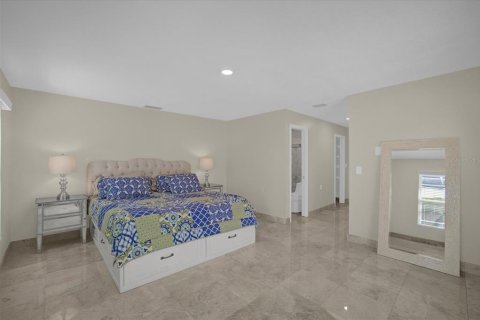 Villa ou maison à louer à New Port Richey, Floride: 4 chambres, 205.5 m2 № 1919321 - photo 29