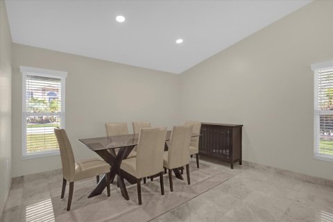 Villa ou maison à louer à New Port Richey, Floride: 4 chambres, 205.5 m2 № 1919321 - photo 3