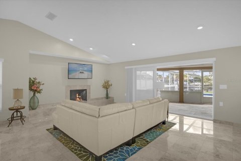 Villa ou maison à louer à New Port Richey, Floride: 4 chambres, 205.5 m2 № 1919321 - photo 5