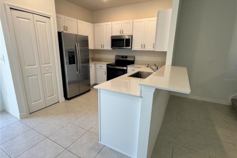 Adosado en alquiler en Parrish, Florida, 3 dormitorios, 154.78 m2 № 1821501 - foto 8