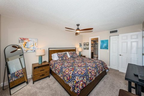 Condominio en alquiler en Saint Petersburg, Florida, 2 dormitorios, 82.68 m2 № 1147888 - foto 14