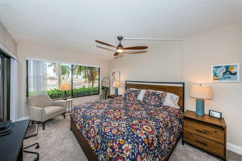 Condominio en alquiler en Saint Petersburg, Florida, 2 dormitorios, 82.68 m2 № 1147888 - foto 13