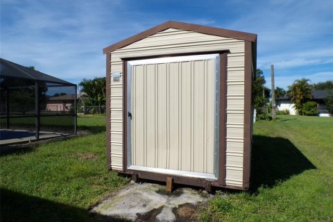 Villa ou maison à vendre à Port Charlotte, Floride: 2 chambres, 86.03 m2 № 2389245 - photo 20