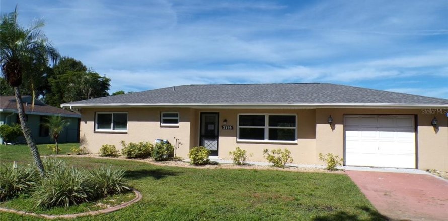 Villa ou maison à Port Charlotte, Floride 2 chambres, 86.03 m2 № 2389245