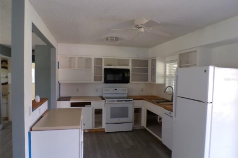 Villa ou maison à vendre à Port Charlotte, Floride: 2 chambres, 86.03 m2 № 2389245 - photo 10