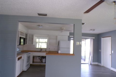 Villa ou maison à vendre à Port Charlotte, Floride: 2 chambres, 86.03 m2 № 2389245 - photo 13