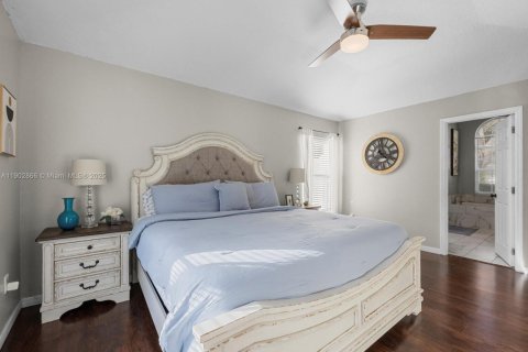 House in Orlando, Florida 3 bedrooms, 161.46 sq.m. № 1956265 - photo 16