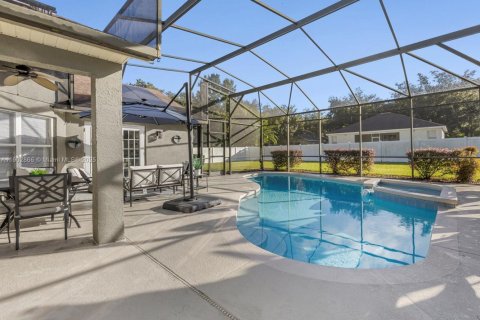 House in Orlando, Florida 3 bedrooms, 161.46 sq.m. № 1956265 - photo 28