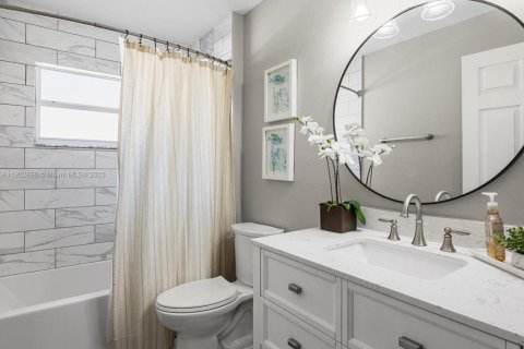 House in Orlando, Florida 3 bedrooms, 161.46 sq.m. № 1956265 - photo 22