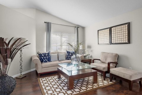 House in Orlando, Florida 3 bedrooms, 161.46 sq.m. № 1956265 - photo 13