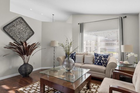 House in Orlando, Florida 3 bedrooms, 161.46 sq.m. № 1956265 - photo 11