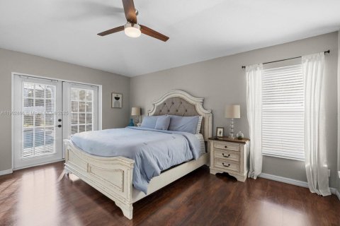 House in Orlando, Florida 3 bedrooms, 161.46 sq.m. № 1956265 - photo 15