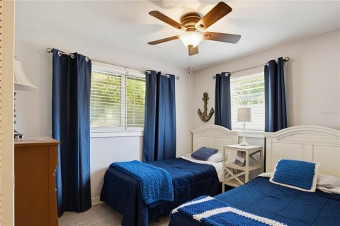 House in Sarasota, Florida 4 bedrooms, 198.81 sq.m. № 2156604 - photo 11