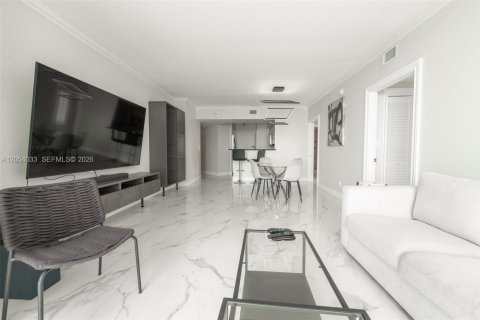 Снять в аренду кондоминиум в Майами, Флорида 3 спальни, 131.55м2, № 2150426 - фото 6
