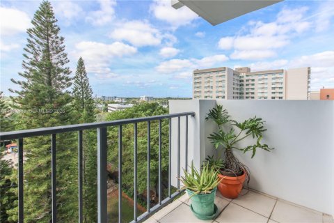 Купить кондоминиум в Авентура, Флорида 2 спальни, 120.77м2, № 1995559 - фото 14