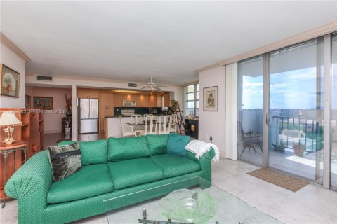 Купить кондоминиум в Авентура, Флорида 2 спальни, 120.77м2, № 1995559 - фото 8