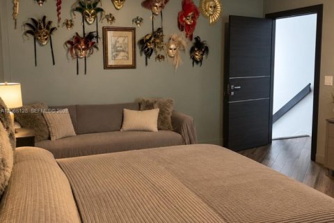 Touwnhouse à vendre à Hollywood, Floride: 2 chambres, 115.29 m2 № 2376031 - photo 12