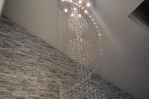 Touwnhouse à vendre à Hollywood, Floride: 2 chambres, 115.29 m2 № 2376031 - photo 4