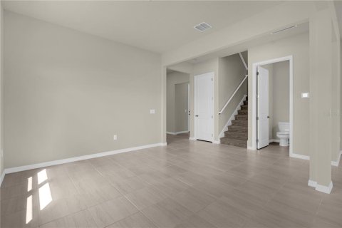 Casa en venta en Orlando, Florida, 5 dormitorios, 336.03 m2 № 2091978 - foto 12