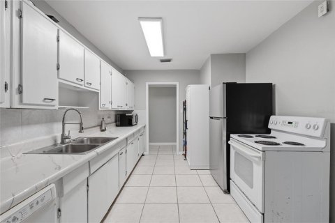 Villa ou maison à vendre à Gainesville, Floride: 5 chambres, 152.36 m2 № 2291738 - photo 9