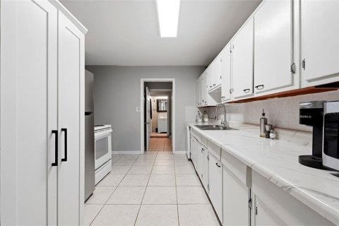 Villa ou maison à vendre à Gainesville, Floride: 5 chambres, 152.36 m2 № 2291738 - photo 11