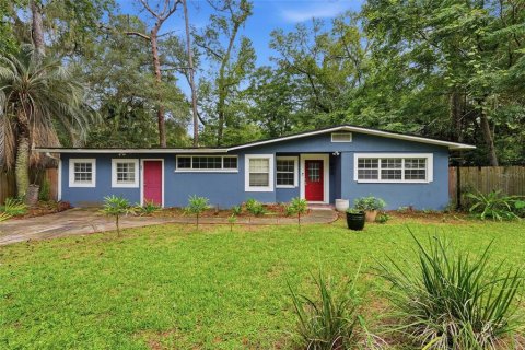 Casa en Gainesville, Florida 5 dormitorios, 152.36 m2 № 2291738