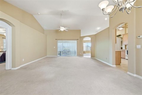 Villa ou maison à vendre à Summerfield, Floride: 3 chambres, 160.16 m2 № 2149793 - photo 10