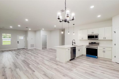 House in Ocala, Florida 4 bedrooms, 173.26 sq.m. № 1805152 - photo 6