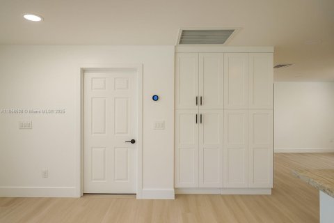 Villa ou maison à vendre à Fort Myers, Floride: 3 chambres, 174.75 m2 № 1925320 - photo 11