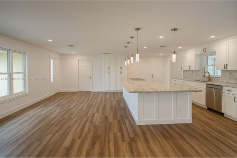 Villa ou maison à vendre à Fort Myers, Floride: 3 chambres, 174.75 m2 № 1925320 - photo 9