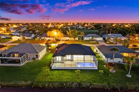House in Rotonda, Florida 4 bedrooms, 265.42 sq.m. № 1361469 - photo 2