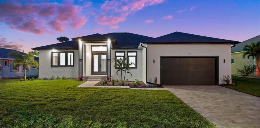House in Rotonda, Florida 4 bedrooms, 265.42 sq.m. № 1361469