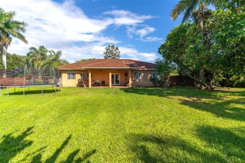 Купить виллу или дом в Хомстед, Флорида 3 спальни, 188.87м2, № 1941959 - фото 25