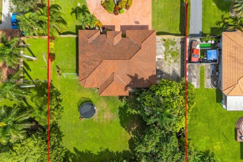 Купить виллу или дом в Хомстед, Флорида 3 спальни, 188.87м2, № 1941959 - фото 28