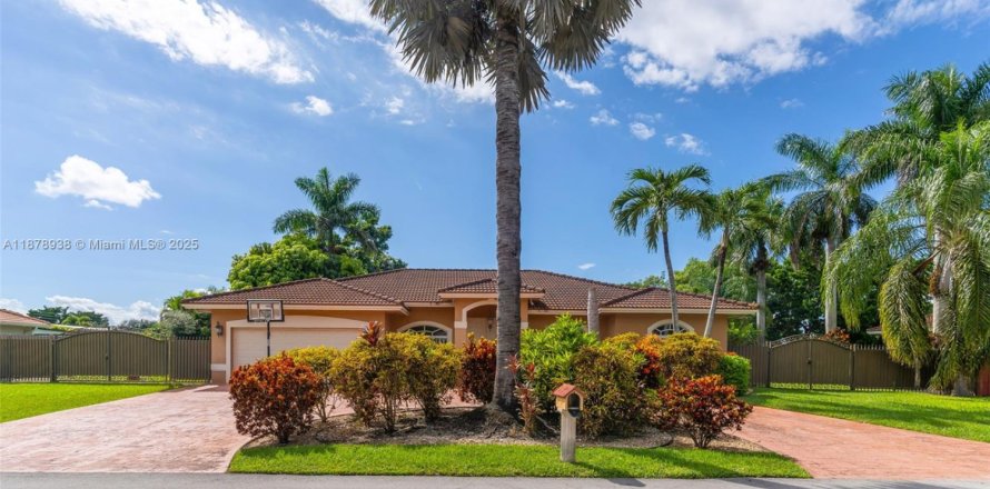 Дом в Хомстед, Флорида 3 спальни, 188.87м2 № 1941959