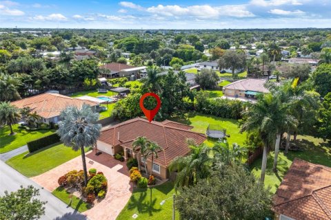 Купить виллу или дом в Хомстед, Флорида 3 спальни, 188.87м2, № 1941959 - фото 27