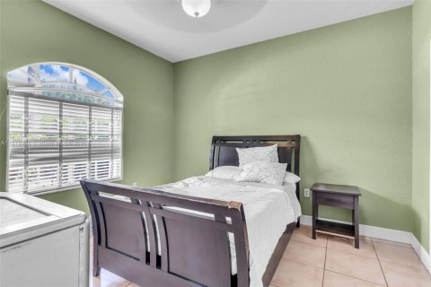 Купить виллу или дом в Хомстед, Флорида 3 спальни, 188.87м2, № 1941959 - фото 17