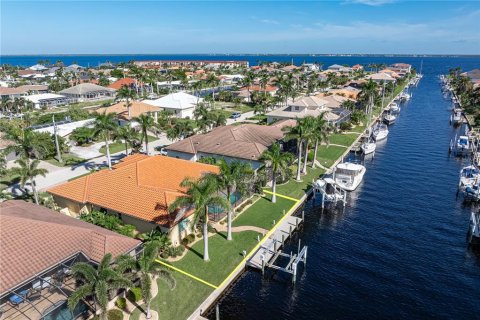 Casa en venta en Punta Gorda, Florida, 3 dormitorios, 234.76 m2 № 1914835 - foto 11