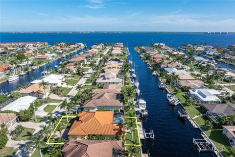 Casa en venta en Punta Gorda, Florida, 3 dormitorios, 234.76 m2 № 1914835 - foto 13