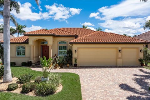 Casa en venta en Punta Gorda, Florida, 3 dormitorios, 234.76 m2 № 1914835 - foto 1