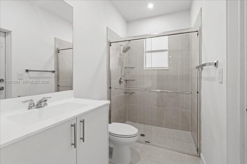 Купить виллу или дом в Хомстед, Флорида 5 спален, 263.66м2, № 2168276 - фото 28