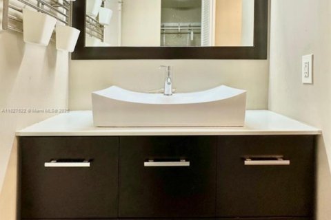 Copropriété à vendre à Pembroke Pines, Floride: 1 chambre, 68.75 m2 № 1977186 - photo 9