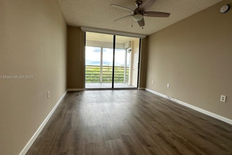 Copropriété à vendre à Pembroke Pines, Floride: 1 chambre, 68.75 m2 № 1977186 - photo 7