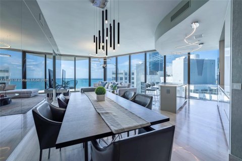 Copropriété à louer à Sunny Isles Beach, Floride: 2 chambres, 151.8 m2 № 2013534 - photo 14