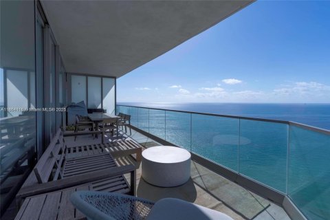 Copropriété à louer à Sunny Isles Beach, Floride: 2 chambres, 151.8 m2 № 2013534 - photo 6