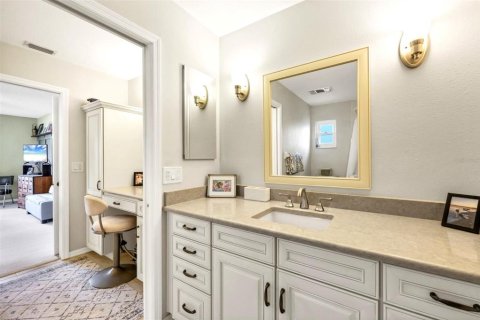 Condo in Saint Petersburg, Florida, 2 bedrooms  № 2396207 - photo 27