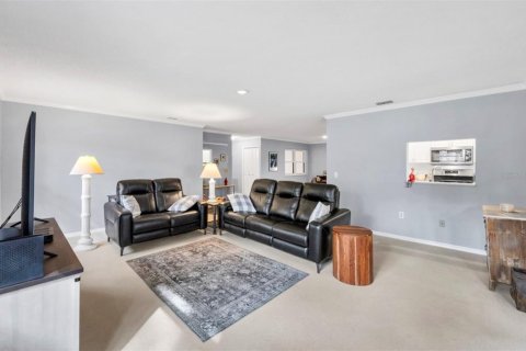 Condo in Saint Petersburg, Florida, 2 bedrooms  № 2396207 - photo 11